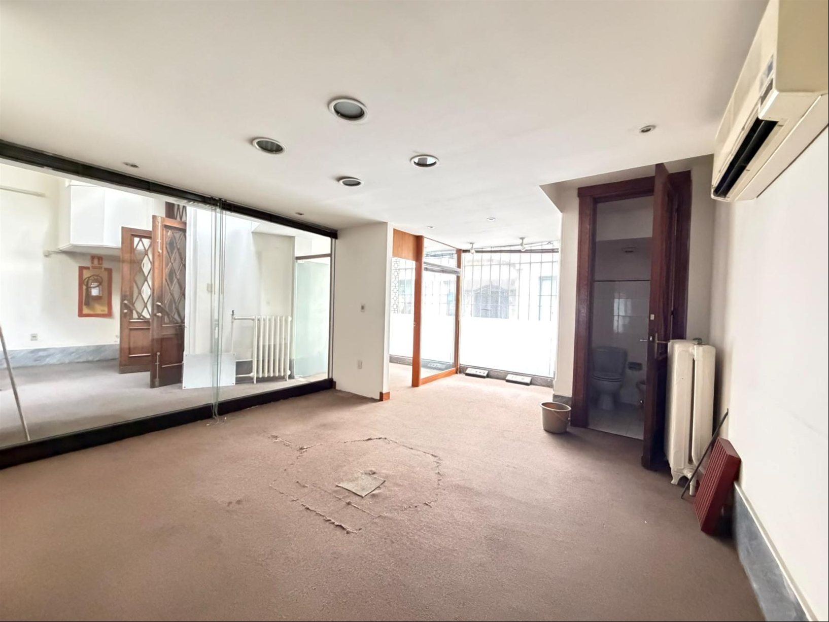 Local Comercial en Alquiler · Foto 3