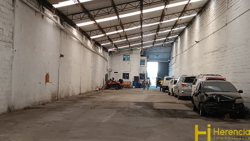 Bodega en arriendo en Las Vegas, Envigado, 1600 m² · foto 9 de 16