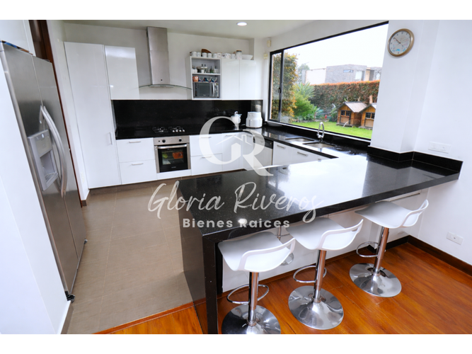 Casa de 3 alcobas en arriendo en Pueblo Viejo, Cota, 197 m² · foto 8 de 24