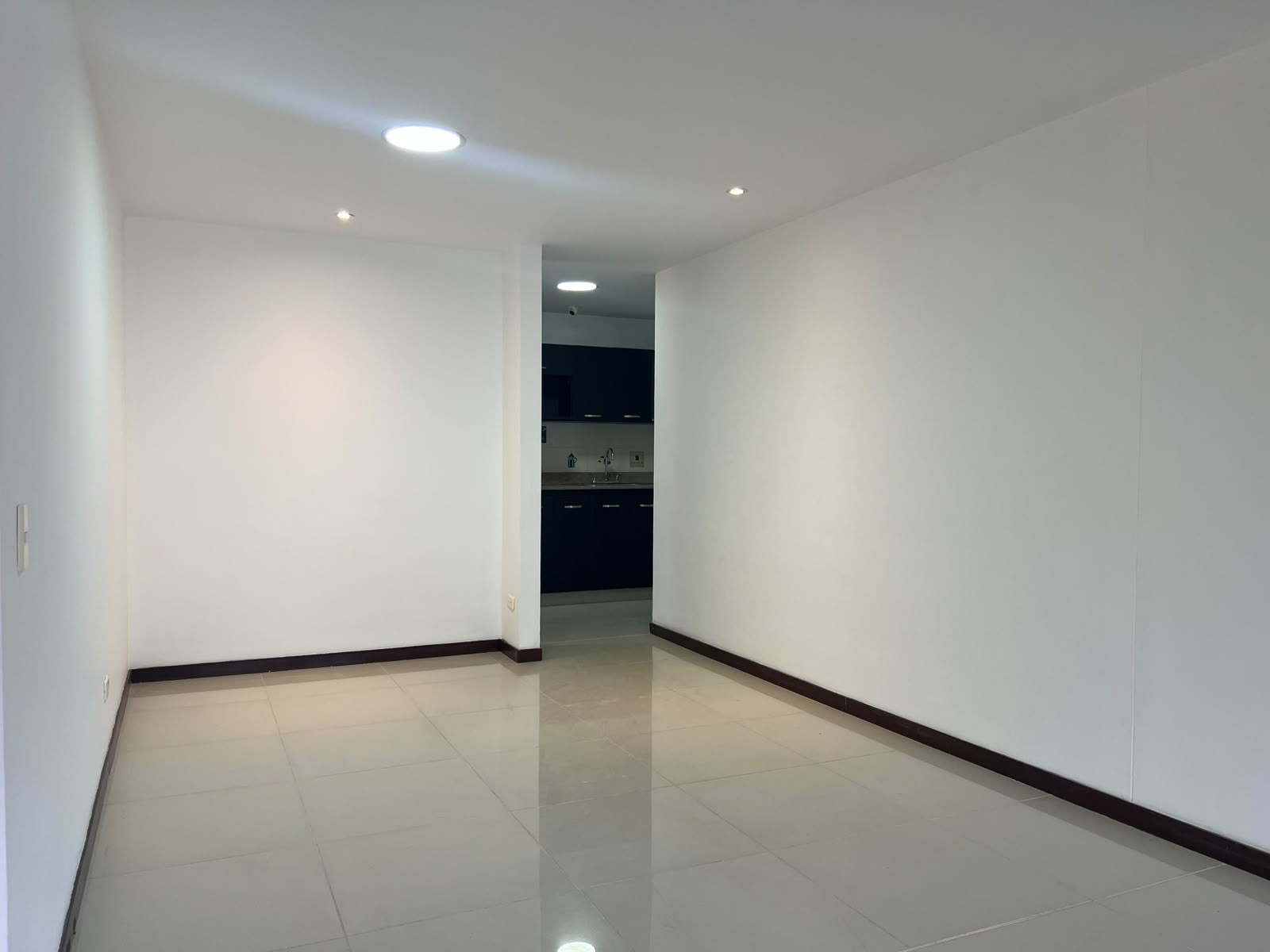 Apartamento en arriendo en Uribe Angel, Envigado · foto 7 de 19