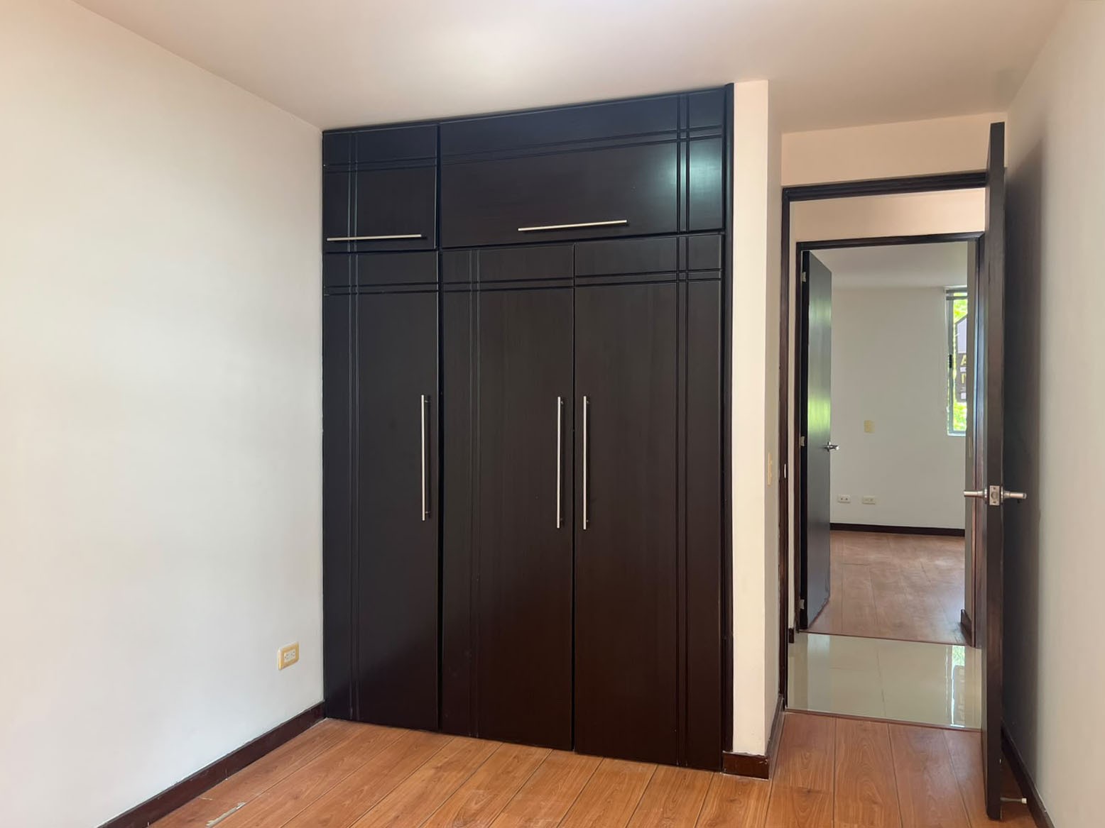 Apartamento en arriendo en Uribe Angel, Envigado · foto 12 de 19
