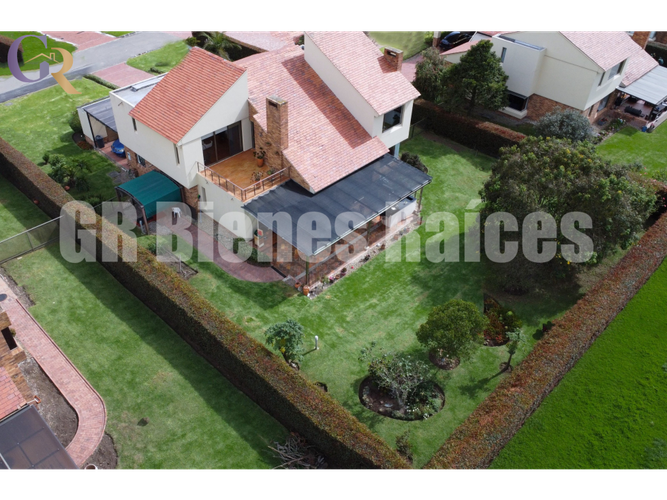 Casa de 4 alcobas en venta en Pueblo Viejo, Cota, 286 m² · foto 3 de 24