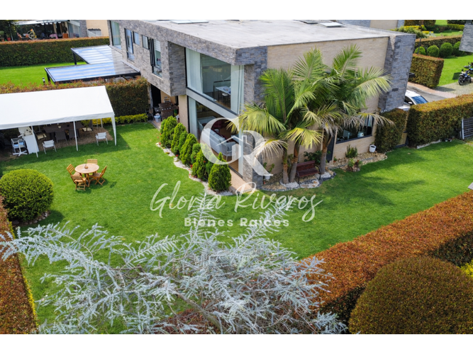 Casa de 3 alcobas en arriendo en Pueblo Viejo, Cota, 197 m² · foto 23 de 24