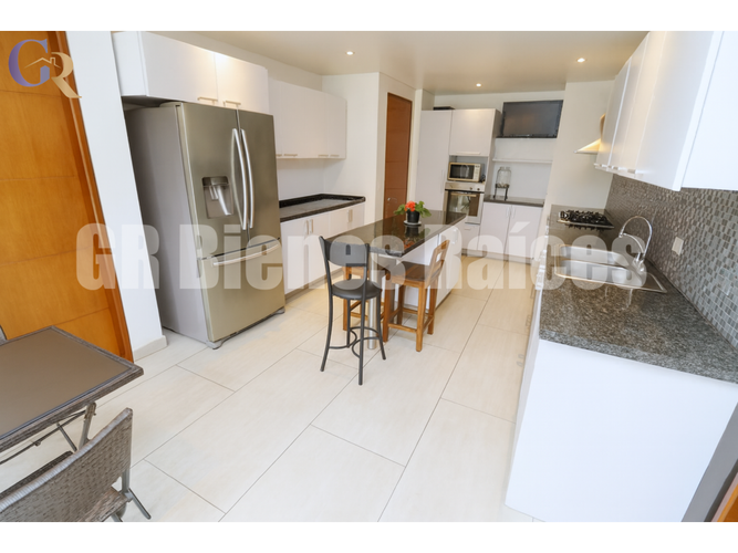 Casa de 4 alcobas en venta en Pueblo Viejo, Cota, 286 m² · foto 12 de 24