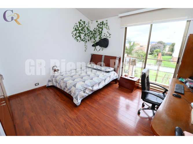 Casa de 4 alcobas en venta en Pueblo Viejo, Cota, 286 m² · foto 19 de 24
