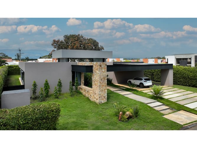 Casa de 4 alcobas en venta en La Morada, Jamundí, 470 m² · foto 3 de 24