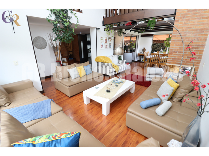 Casa de 4 alcobas en venta en Cota, 250 m² · foto 5 de 24