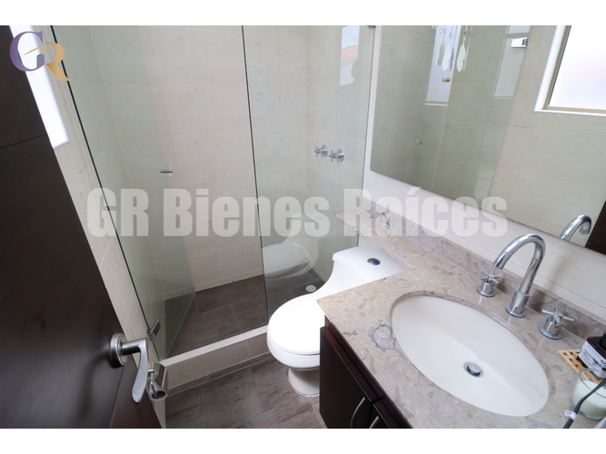 Casa de 4 alcobas en venta en Cota, 250 m² · foto 23 de 24