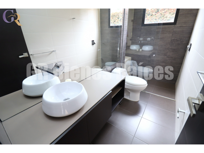 Casa de 3 alcobas en venta en Pueblo Viejo, Cota, 207 m² · foto 21 de 24