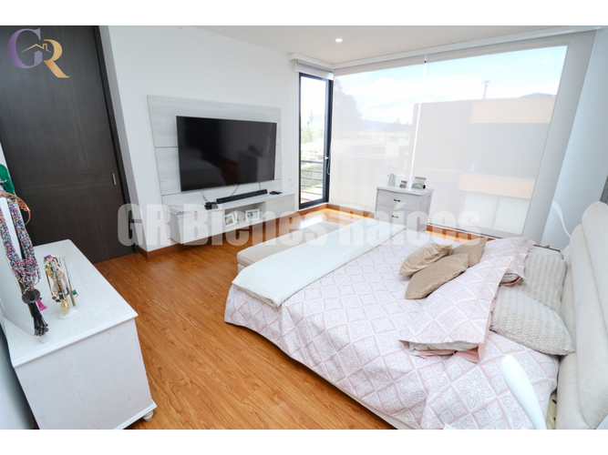 Casa de 4 alcobas en venta en Rozo, Cota, 320 m² · foto 14 de 24