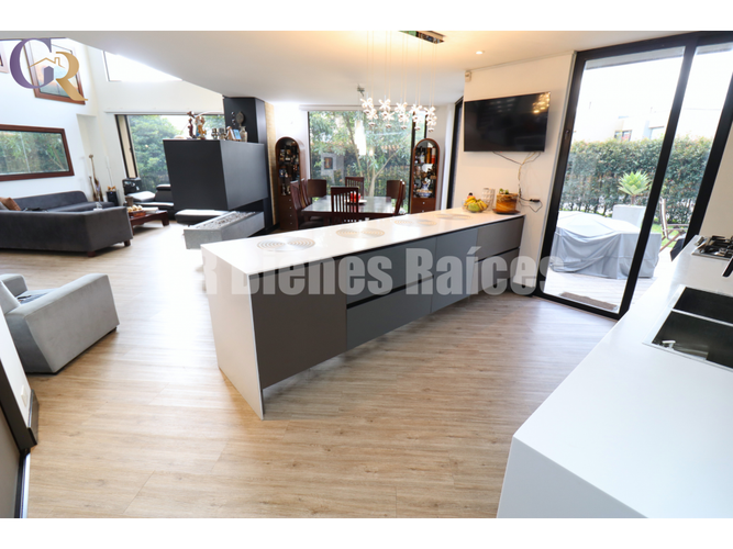 Casa de 4 alcobas en venta en Pueblo Viejo, Cota, 244 m² · foto 10 de 24