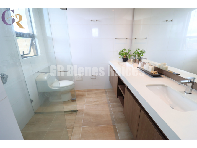 Casa de 4 alcobas en venta en Rozo, Cota, 263 m² · foto 13 de 24