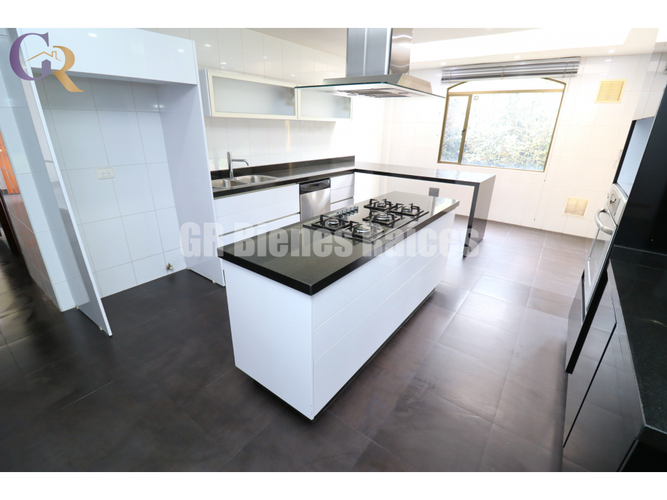 Casa de 4 alcobas en venta en Pueblo Viejo, Cota, 450 m² · foto 6 de 24