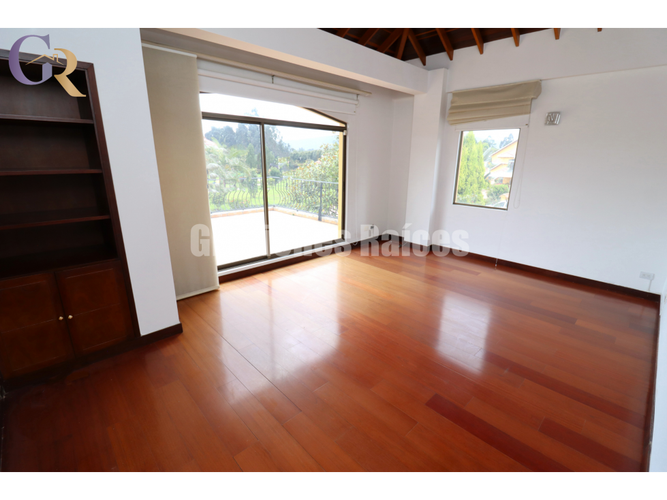 Casa de 4 alcobas en venta en Pueblo Viejo, Cota, 450 m² · foto 10 de 24