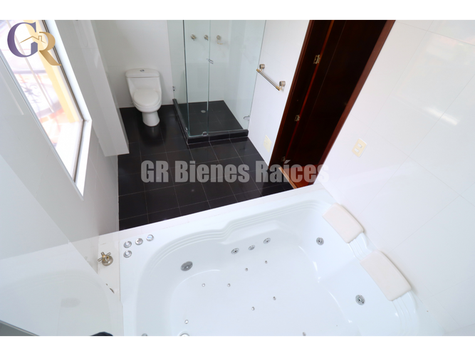 Casa de 4 alcobas en venta en Pueblo Viejo, Cota, 450 m² · foto 13 de 24