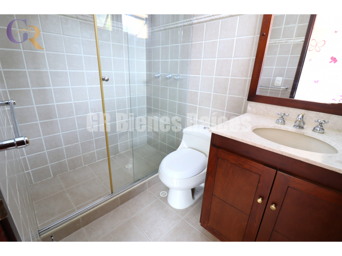 Casa de 4 alcobas en venta en Pueblo Viejo, Cota, 450 m² · foto 18 de 24