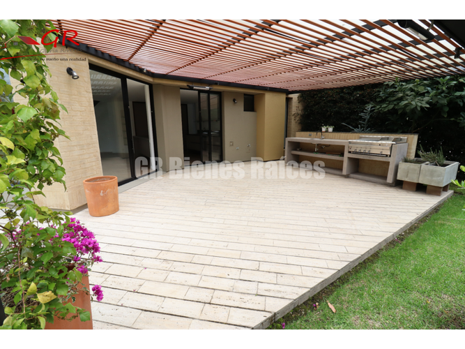 Casa de 4 alcobas en venta en Pueblo Viejo, Cota, 285 m² · foto 3 de 24