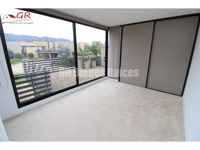 Casa de 4 alcobas en venta en Pueblo Viejo, Cota, 285 m² · foto 18 de 24