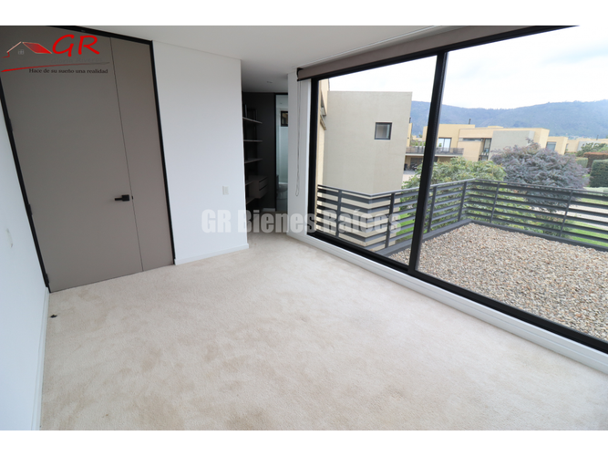 Casa de 4 alcobas en venta en Pueblo Viejo, Cota, 285 m² · foto 19 de 24