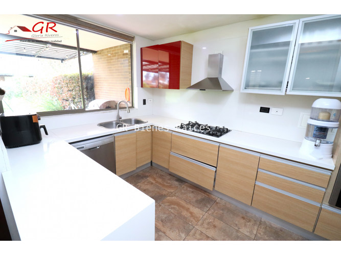 Casa de 4 alcobas en venta en Pueblo Viejo, Bogotá, 182 m² · foto 8 de 24