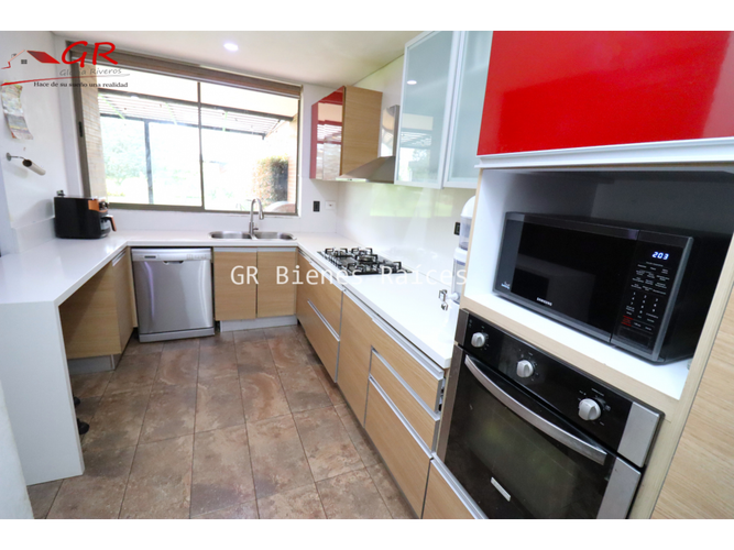 Casa de 4 alcobas en venta en Pueblo Viejo, Bogotá, 182 m² · foto 9 de 24