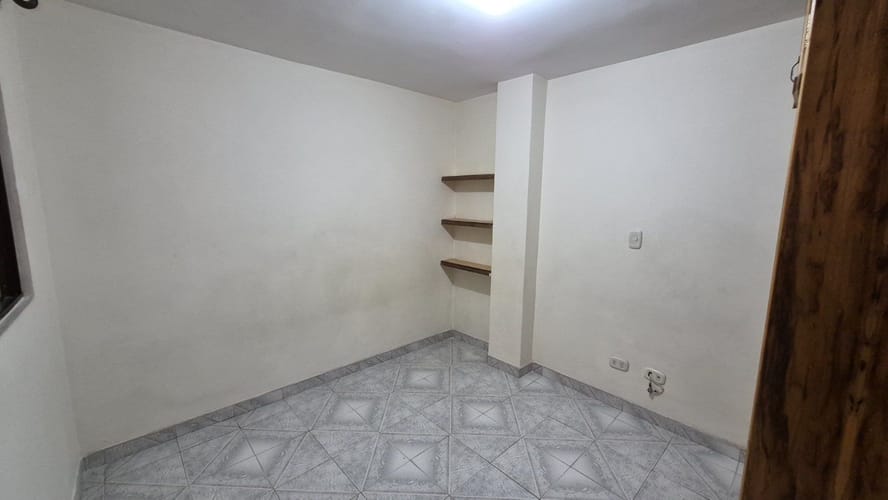 Apartamento de 4 alcobas en arriendo en Urbanizacion Riachuelos Lll, Itagüí, 120 m² · foto 8 de 14