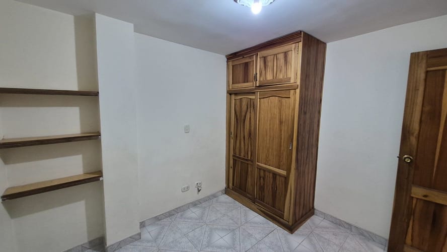 Apartamento de 4 alcobas en arriendo en Urbanizacion Riachuelos Lll, Itagüí, 120 m² · foto 9 de 14