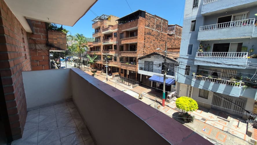Apartamento de 4 alcobas en arriendo en Urbanizacion Riachuelos Lll, Itagüí, 120 m² · foto 14 de 14