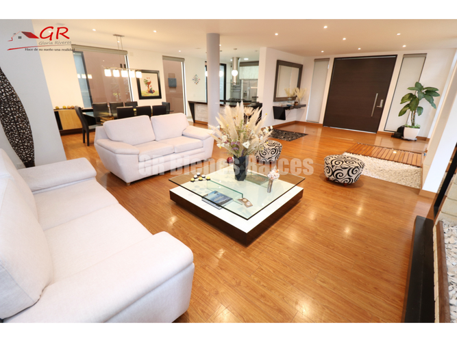 Casa de 4 alcobas en venta en Parcelas, Cota, 400 m² · foto 8 de 24