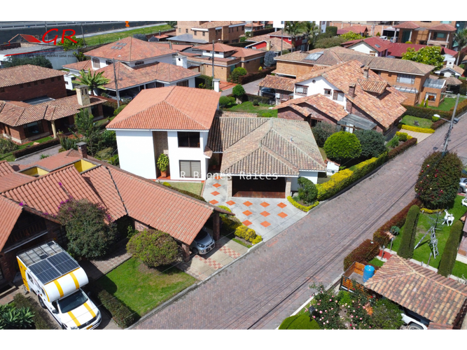 Casa de 6 alcobas en venta en Cartagenita, Mosquera, 336 m² · foto 2 de 24