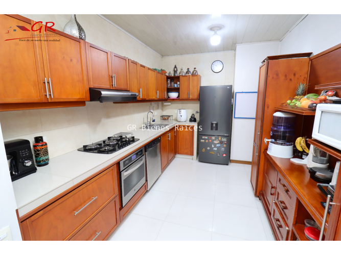 Casa de 6 alcobas en venta en Cartagenita, Mosquera, 336 m² · foto 5 de 24