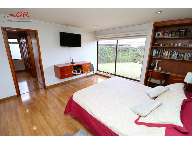 Casa de 6 alcobas en venta en Cartagenita, Mosquera, 336 m² · foto 10 de 24