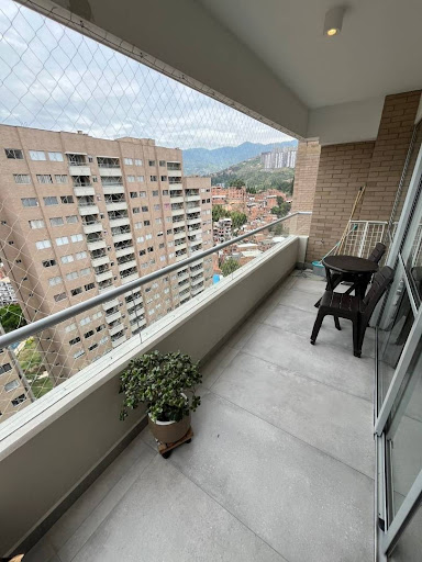 Apartamento en venta en Calasanz, Medellín · foto 2 de 24
