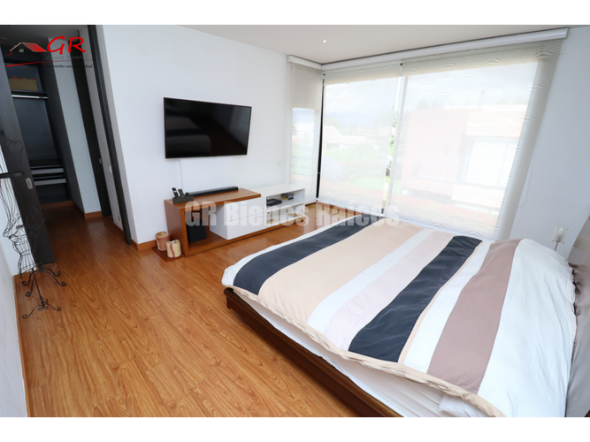 Casa de 4 alcobas en arriendo en Parcelas, Cota, 400 m² · foto 17 de 24