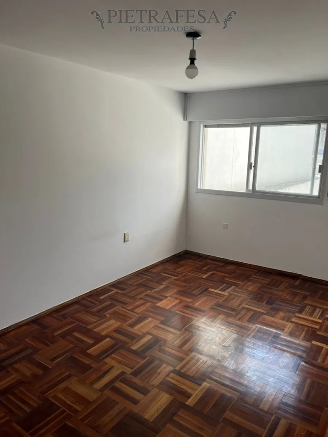Apartamento en alquiler, 3 dormitorios, 2 baños, terraza lavadero. Pocitos. · Foto 11