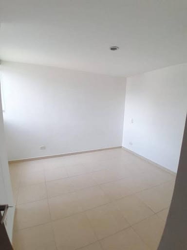 Apartamento de 3 alcobas en arriendo en La Doctora, Sabaneta, 92 m² · foto 10 de 12