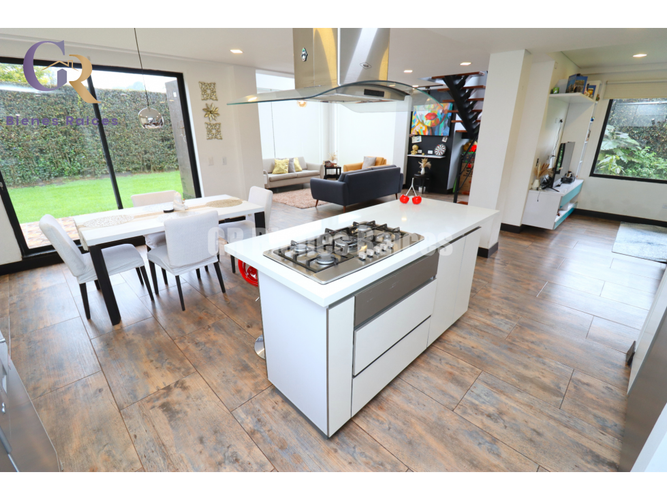 Casa de 4 alcobas en venta en Parcelas, Cota, 200 m² · foto 8 de 24