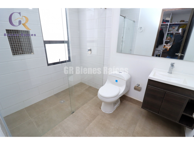 Casa de 4 alcobas en venta en Parcelas, Cota, 200 m² · foto 19 de 24