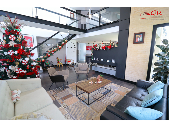 Casa de 4 alcobas en arriendo en Pueblo Viejo, Cota, 244 m² · foto 3 de 24