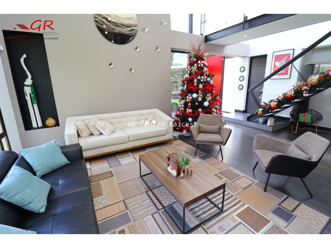 Casa de 4 alcobas en arriendo en Pueblo Viejo, Cota, 244 m² · foto 4 de 24