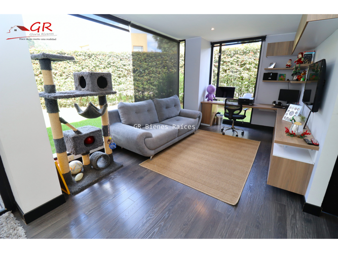 Casa de 4 alcobas en arriendo en Pueblo Viejo, Cota, 244 m² · foto 9 de 24