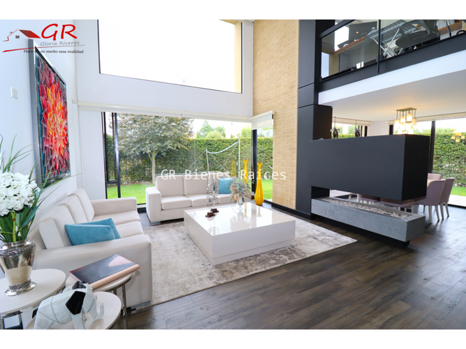 Casa de 4 alcobas en venta en Parcelas, Cota, 244 m² · foto 3 de 24