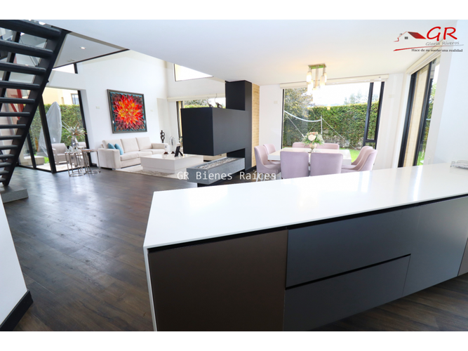 Casa de 4 alcobas en venta en Parcelas, Cota, 244 m² · foto 8 de 24