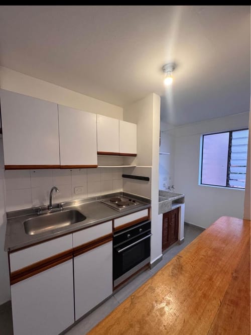 Apartaestudio en venta en La América, Medellín, 39 m² · foto 4 de 5