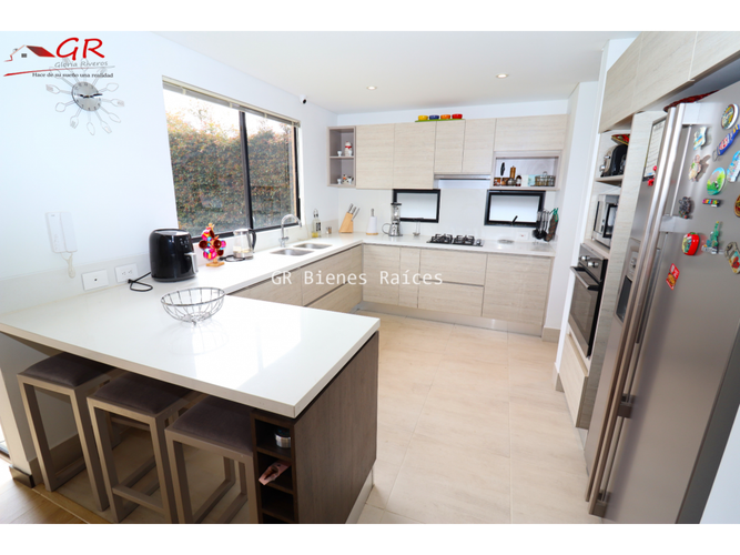 Casa de 3 alcobas en venta en Parcelas, Cota, 169 m² · foto 8 de 24