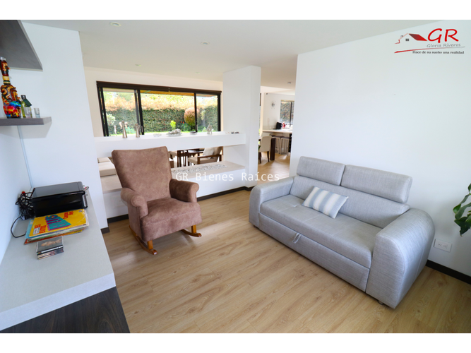 Casa de 3 alcobas en venta en Parcelas, Cota, 169 m² · foto 12 de 24