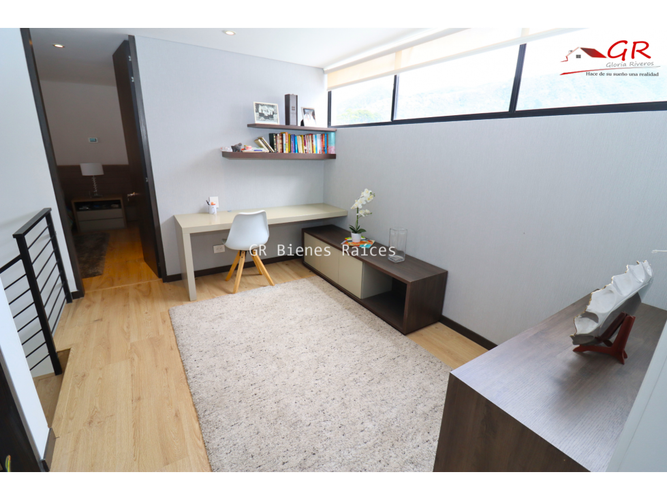 Casa de 3 alcobas en venta en Parcelas, Cota, 169 m² · foto 14 de 24