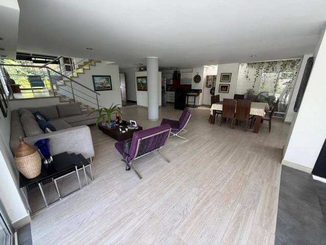 Casa de 4 alcobas en venta en Cabecera Del Llano, Bucaramanga, 290 m² · foto 3 de 19