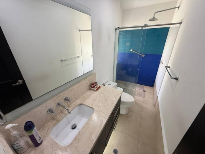 Casa de 4 alcobas en venta en Cabecera Del Llano, Bucaramanga, 290 m² · foto 13 de 19