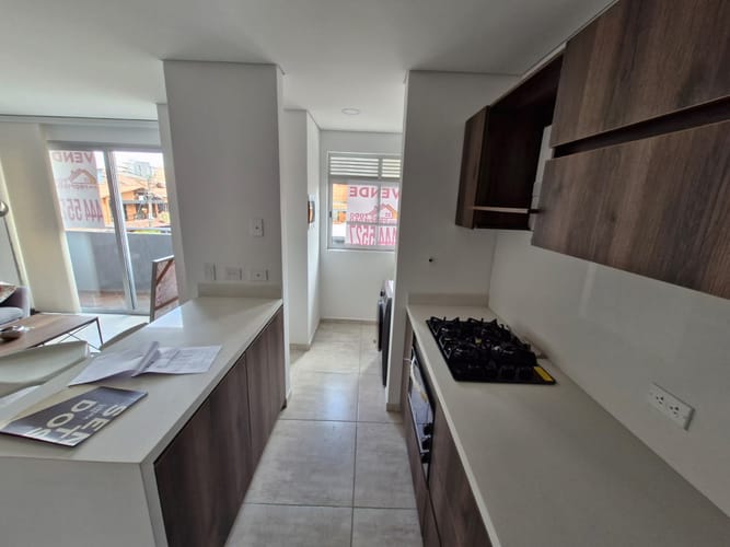 Apartamento de 1 alcoba en venta en Rionegro, 52 m² · foto 3 de 11